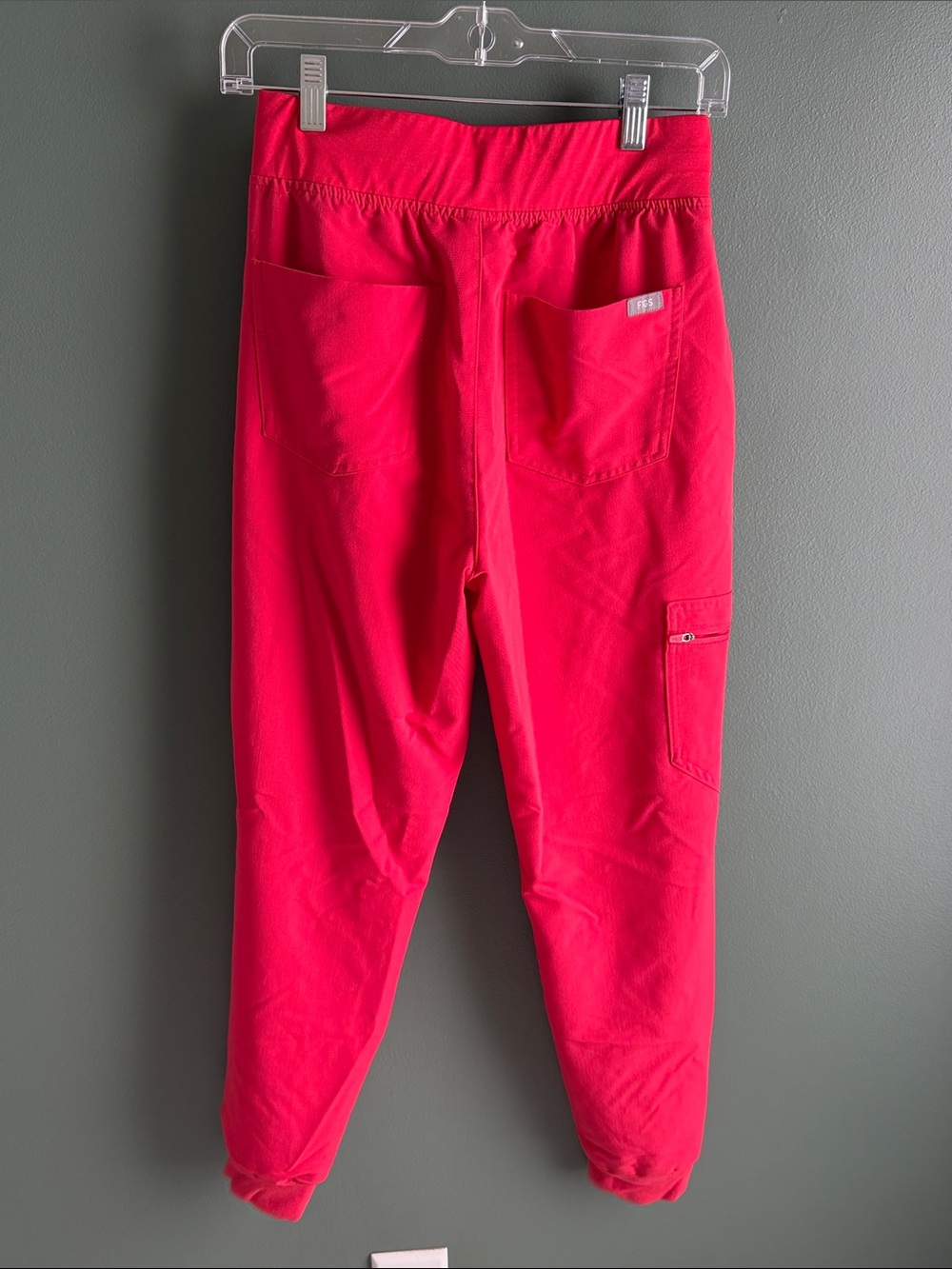 Figs Zamora High Waisted jogger scrub pant - Picture 2 of 3